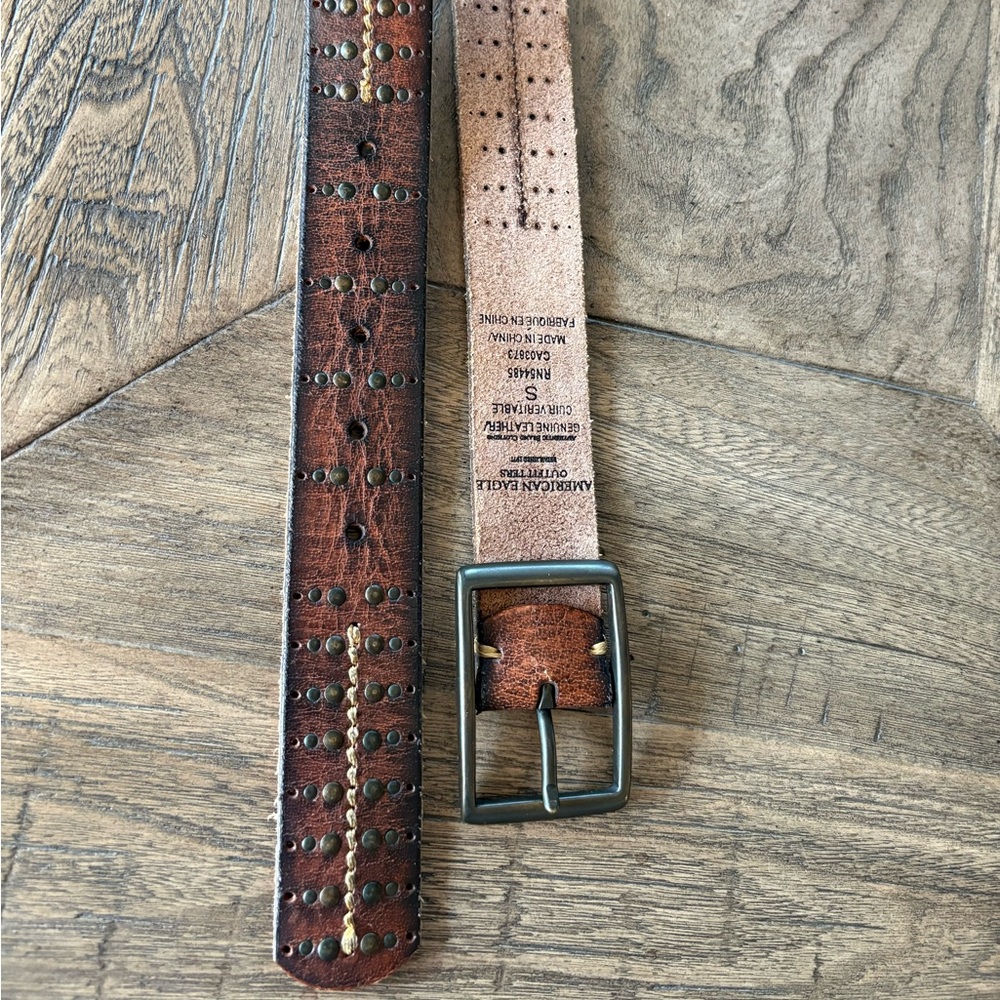American Eagle Brown Studded Leather Women’s Belt Size Small - Picture 3 of 3